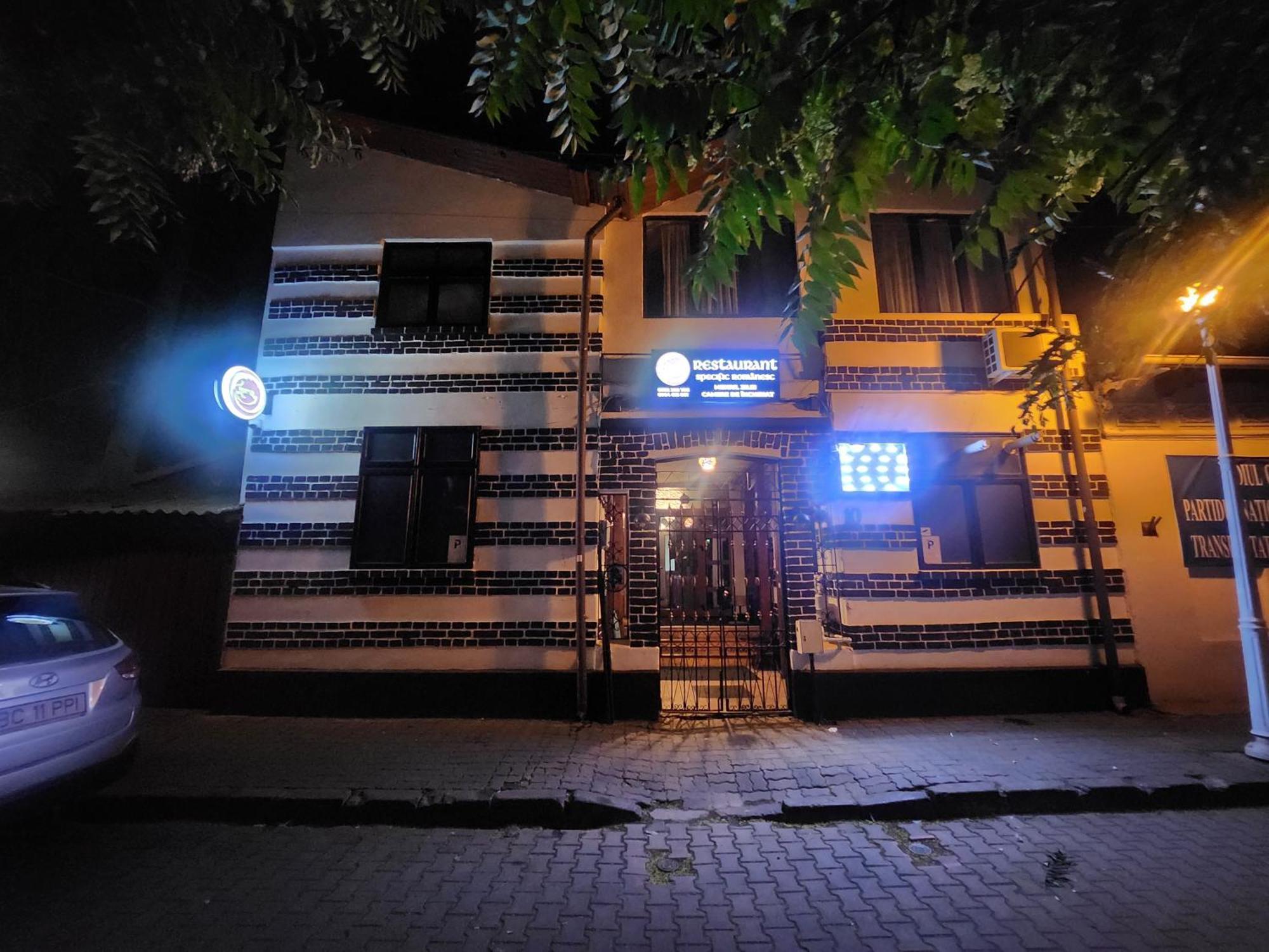 Karma Caffe&Rooms Bukareszt Zewnętrze zdjęcie